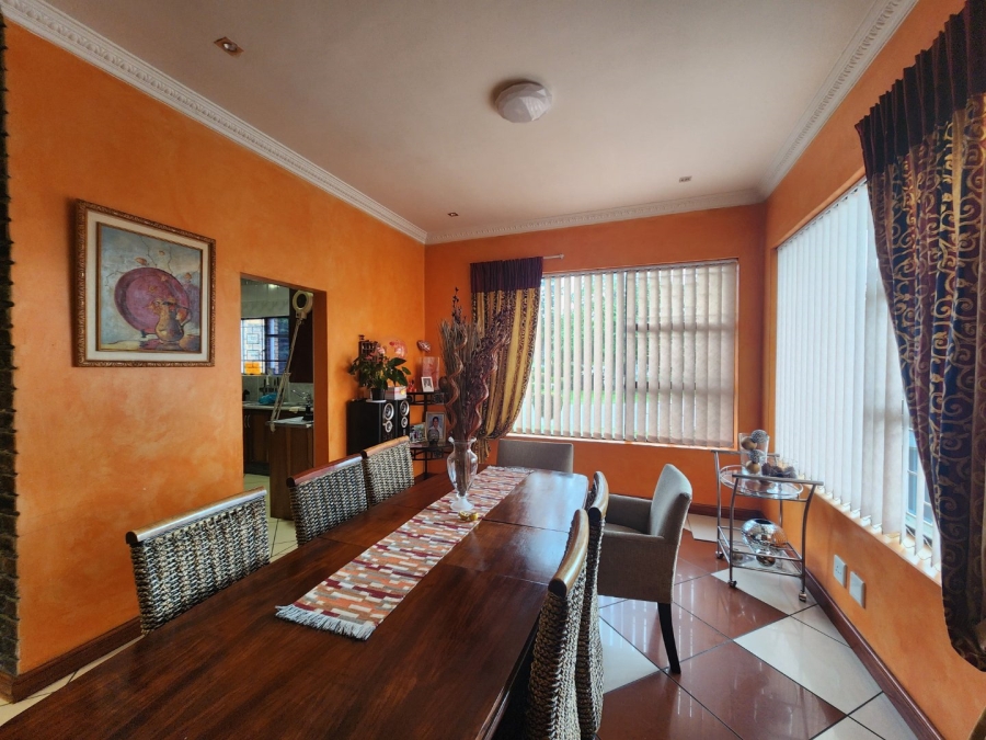 3 Bedroom Property for Sale in Levallia Western Cape